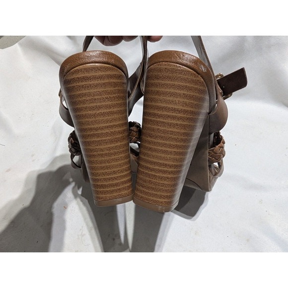 American Eagle Womens Strappy Sling Back Sandals Size 7 Chunky Heal Tan Y2K - Picture 4 of 6